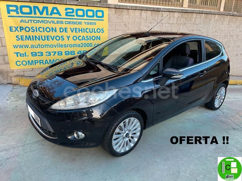 Negro Usado 2010 Ford Fiesta Titanium Berlina | 5500 € (Precio justo) - Imagen 1/4