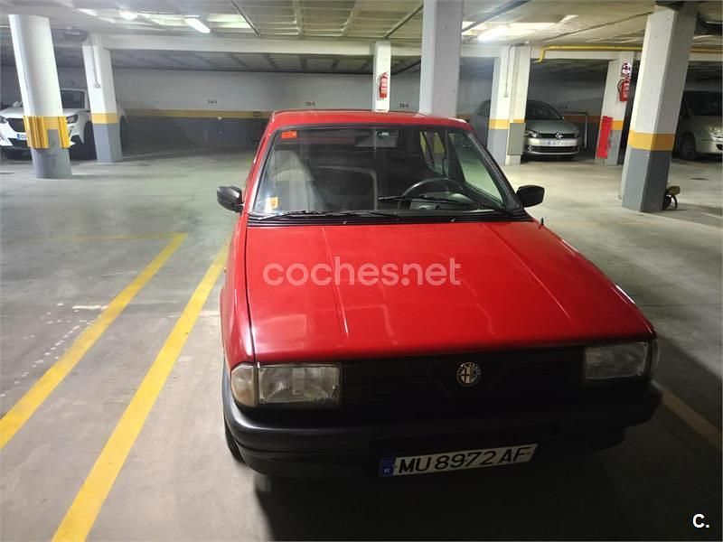Usado Alfa Romeo 33 Ti 105 CV (77 kW) 1988 Rojo Berlina