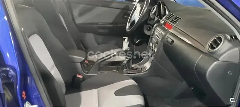 Usado Mazda 3 Sportive 143 CV (105 kW) 2007 Azul Berlina