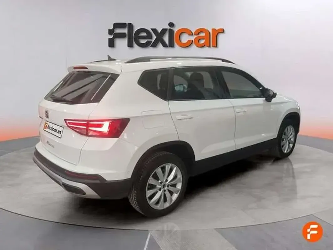 Usado Seat Ateca Style 116 CV (85 kW) 2024 Blanco SUV