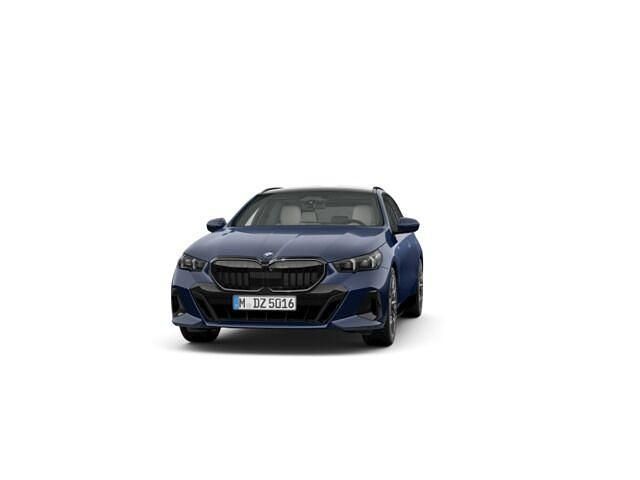 Azul Usado 2024 BMW 540 Comfort Edition Familiar | 78.900 € - Imagen 1/4