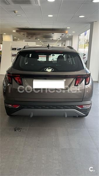 Usado Hyundai Tucson 150 CV (110 kW) 2022 Gris / plata SUV