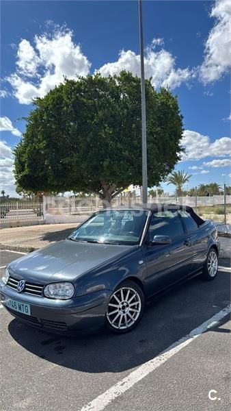 Verde Usado 2001 VW Golf Cabriolet Highline Descapotable | 4999 € - Imagen 1/4