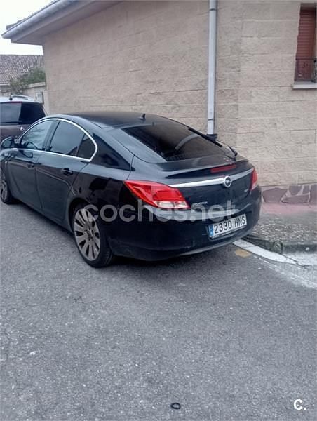 Usado Opel Insignia Selective 160 CV (117 kW) 2013 Negro Berlina