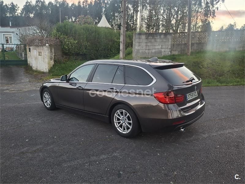 Usado BMW 320 Efficient Dynamics 163 CV (119 kW) 2013 Marrón Familiar