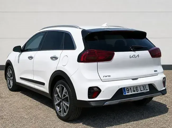Usado Kia Niro 141 CV (103 kW) 2022 Blanco SUV