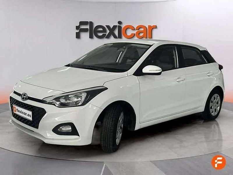 Usado Hyundai i20 84 CV (61 kW) 2020 Blanco Utilitario