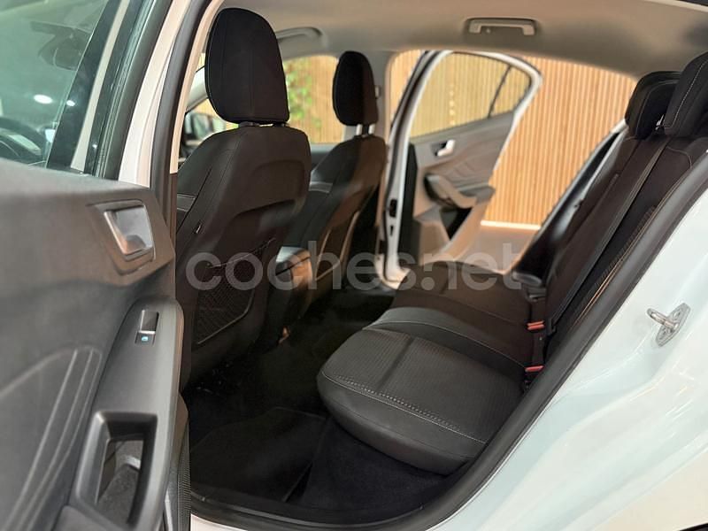 Usado Ford Focus Active 120 CV (88 kW) 2021 Blanco Berlina