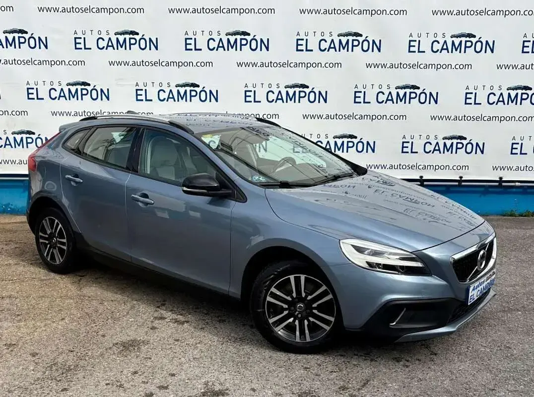 Usado Volvo V40 Momentum 120 CV (88 kW) 2016 Gris SUV