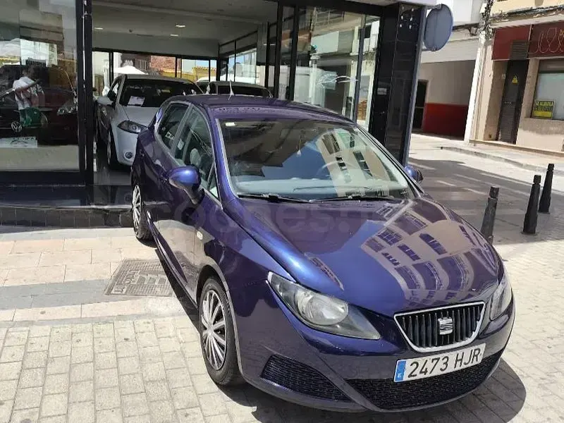 Usado Seat Ibiza ST Reference 90 CV (66 kW) 2012 Azul Familiar