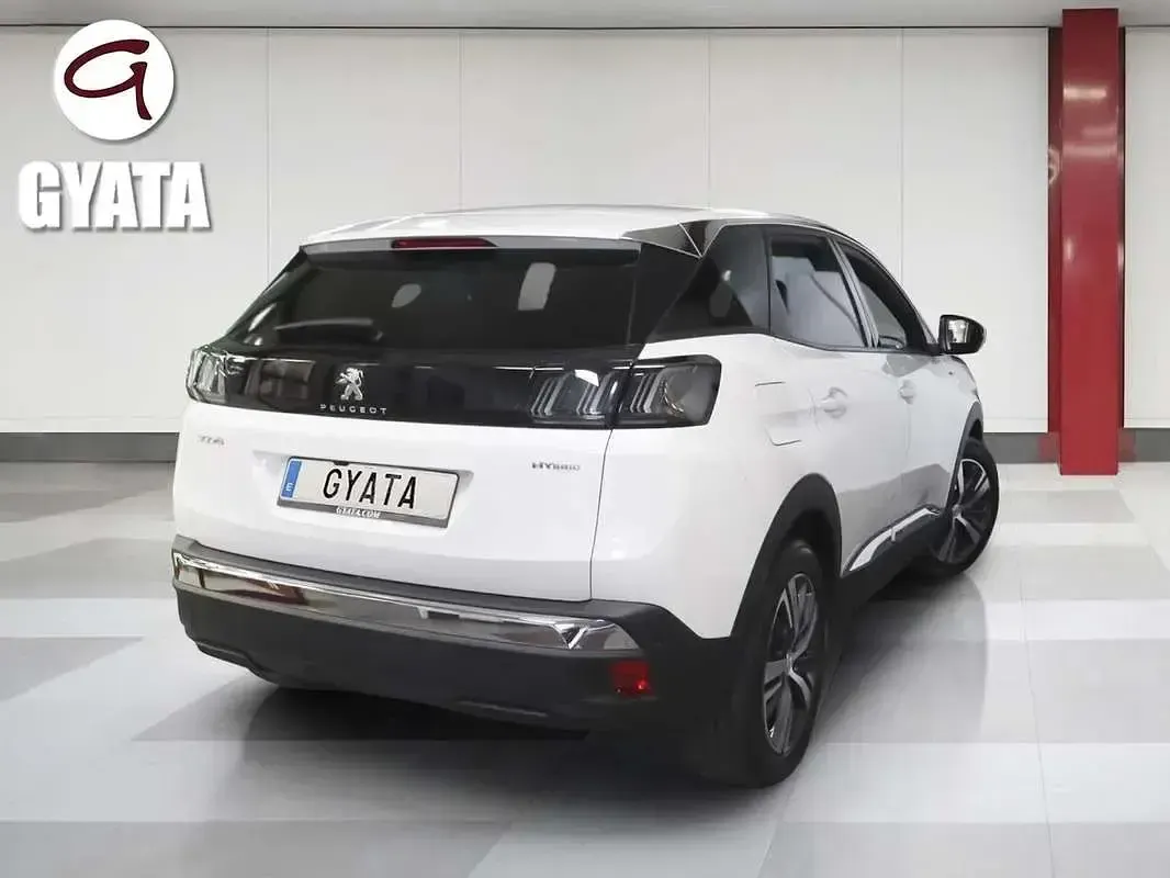 Usado Peugeot 3008 Allure 224 CV (164 kW) 2023 Blanco SUV