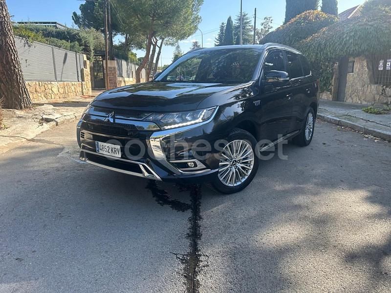 Negro Usado 2018 Mitsubishi Outlander P-HEV Motion SUV | 18.990 € (Precio justo) - Imagen 1/4
