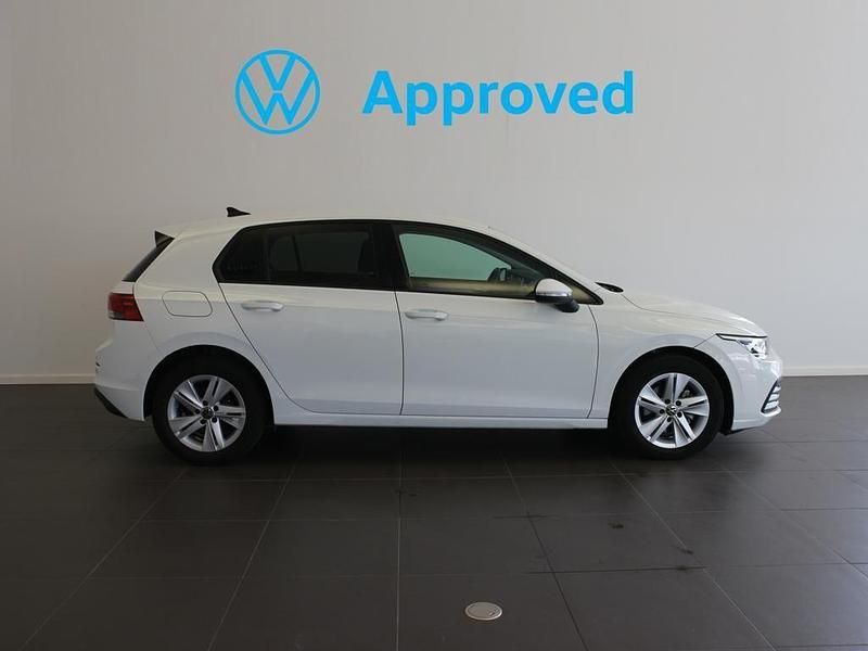 Usado VW Golf VIII Life 115 CV (84 kW) 2025 Blanco Berlina