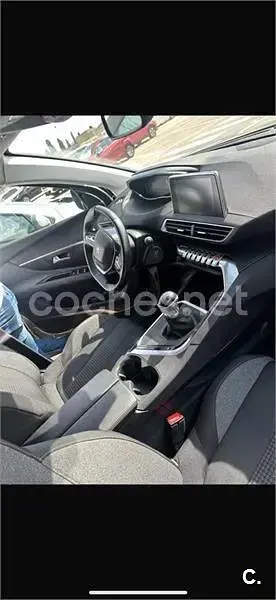 Usado Peugeot 3008 Active 130 CV (95 kW) 2018 Blanco SUV