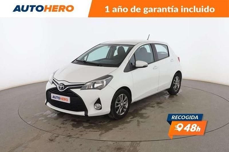 Blanco Usado 2015 Toyota Yaris City Utilitario | 9299 € (Precio justo) - Imagen 1/3