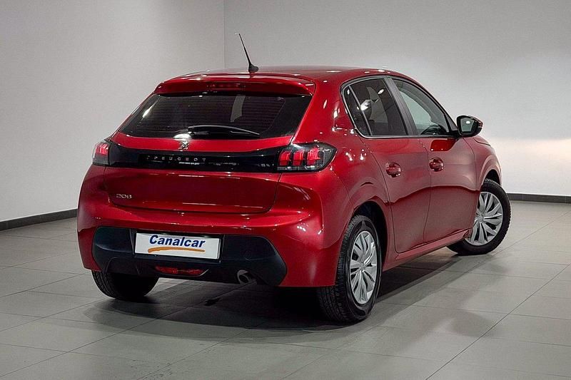 Usado Peugeot 208 Active 70 CV (51 kW) 2021 Rojo Utilitario