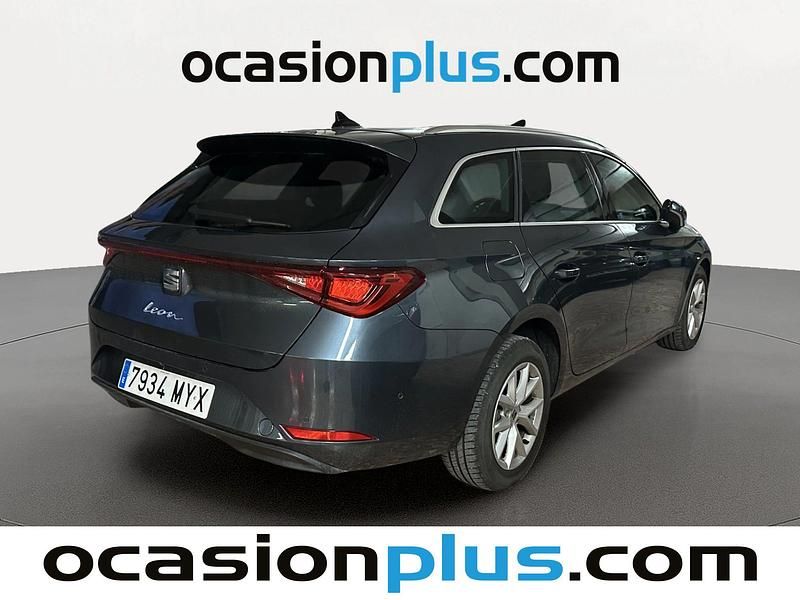 Usado Seat Leon ST Style 116 HP (85 kW) 2025 Cinzento Carrinha