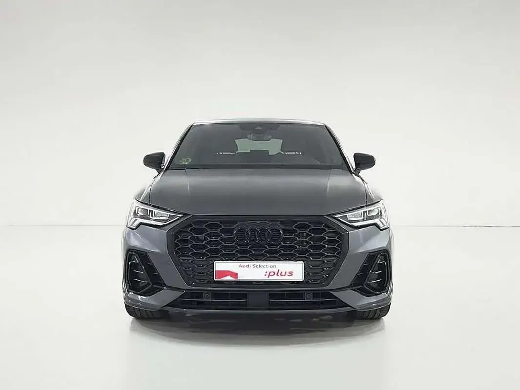 Usado Audi Q3 Sportback Ambiente 150 CV (110 kW) 2022 Negro SUV