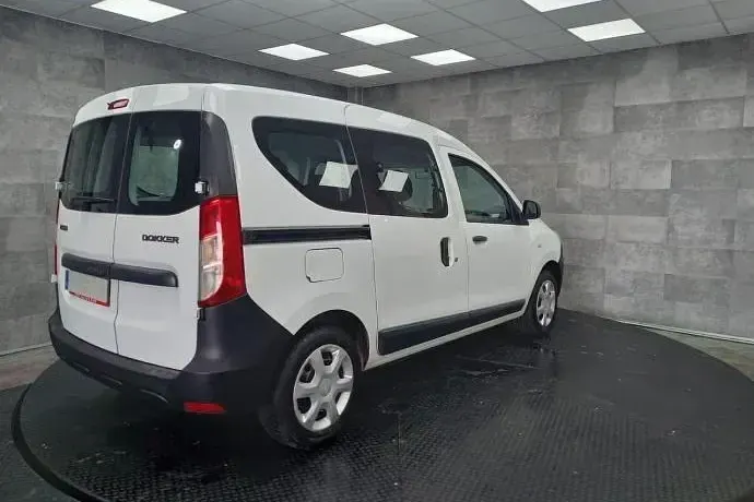 Usado Dacia Dokker Ambiance 102 CV (75 kW) 2019 Monovolumen