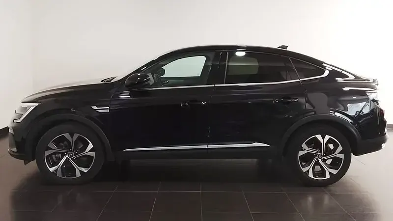 Usado Renault Arkana Techno 94 CV (69 kW) 2024 Rojo SUV