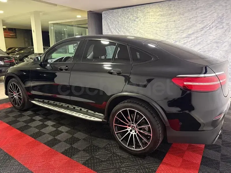 Usado Mercedes GLC250 204 CV (150 kW) 2018 Negro SUV
