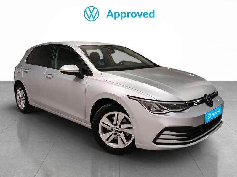 Plateado Usado 2023 VW Golf VIII Life Utilitario | 23.500 € (Precio justo) - Imagen 1/4
