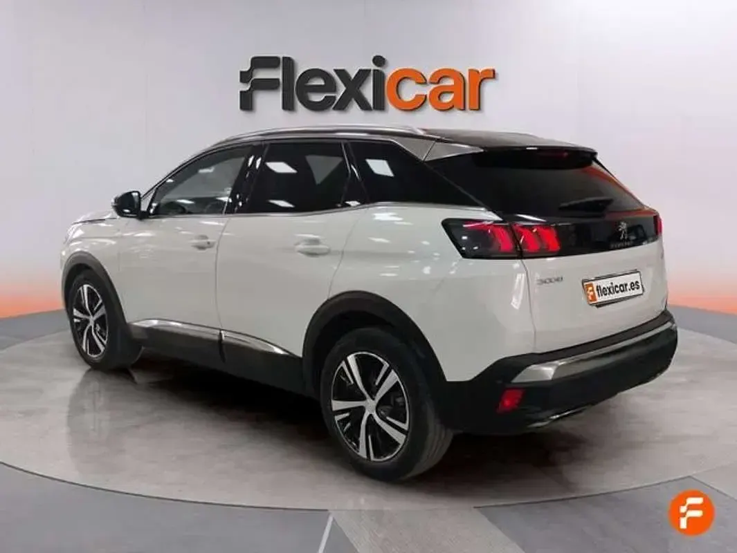 Usado Peugeot 3008 GT 131 CV (96 kW) 2021 Blanco SUV