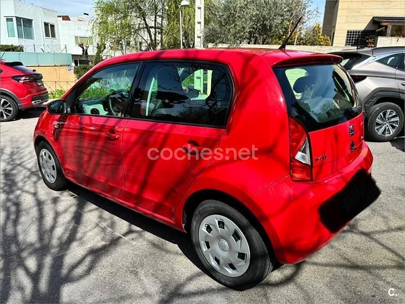 Usado Seat Mii 75 CV (55 kW) 2014 Rojo Utilitario