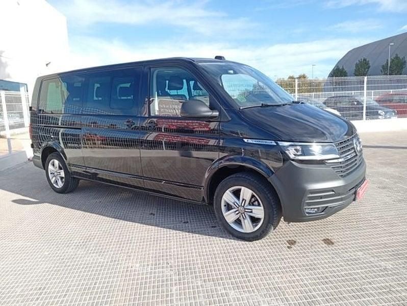 Usado VW Caravelle 150 CV (110 kW) 2022 Negro Monovolumen