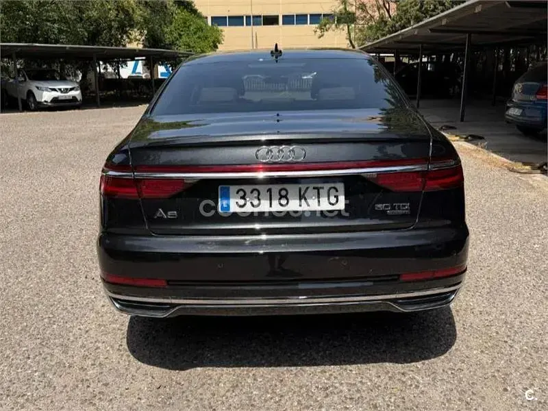 Usado Audi A8 286 CV (210 kW) 2019 Negro Berlina