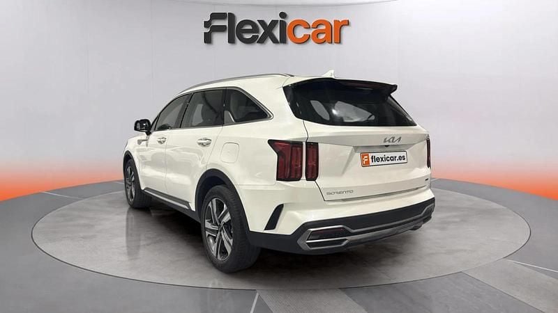Usado Kia Sorento 232 CV (170 kW) 2023 Gris SUV