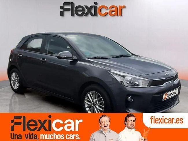 Gris / plata Usado 2017 Kia Rio Berlina | 11.490 € (Precio justo) - Imagen 1/4