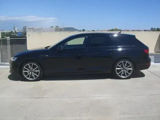 Usado Audi A4 S-Line 252 CV (185 kW) 2019 Negro Familiar