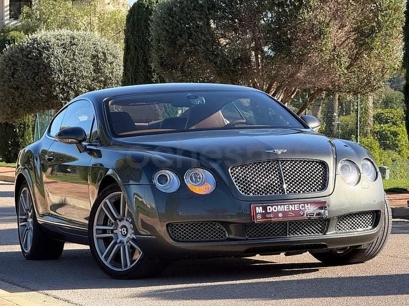 Usado Bentley Continental GT 560 CV (411 kW) 2004 Gris / plata Coupe