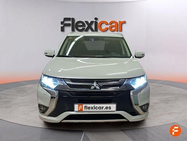 Usado Mitsubishi Outlander P-HEV 203 CV (149 kW) 2018 Blanco