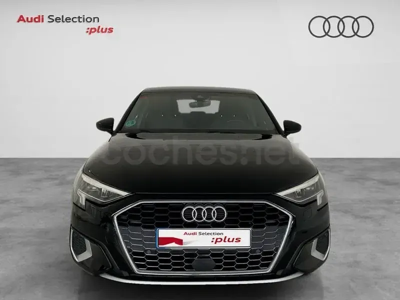 Usado Audi A3 Advanced Plus 110 CV (80 kW) 2021 Negro Berlina
