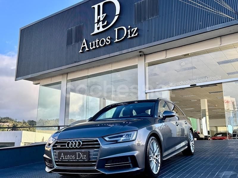 Usado Audi A4 S-Line 190 CV (139 kW) 2018 Gris / plata Familiar
