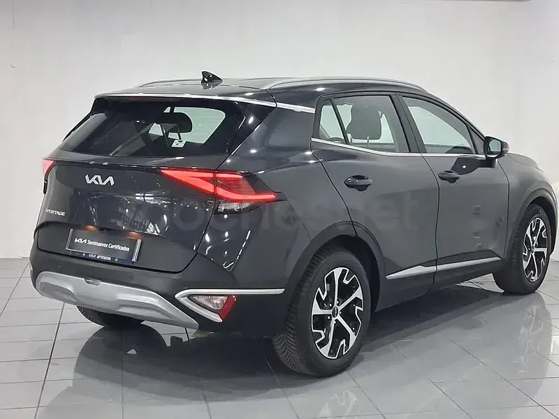 Usado Kia Sportage 150 CV (110 kW) 2022 Negro SUV
