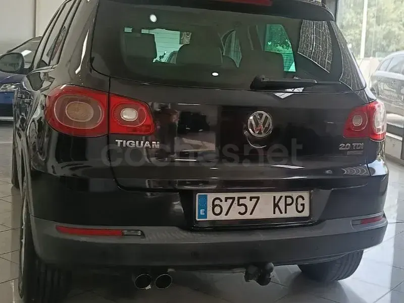 Usado VW Tiguan 140 CV (102 kW) 2010 Negro SUV