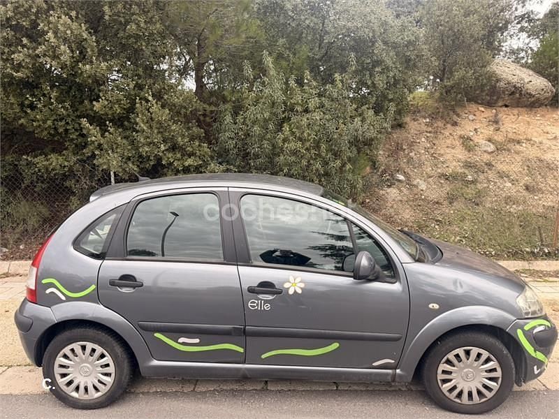 Usado Citroën C3 61 CV (44 kW) 2010 Gris / plata Berlina
