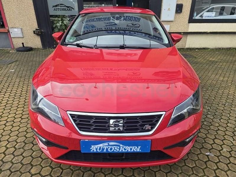 Käytetty Seat Leon FR 150 HP (110 kW) 2017 Punainen Sedan