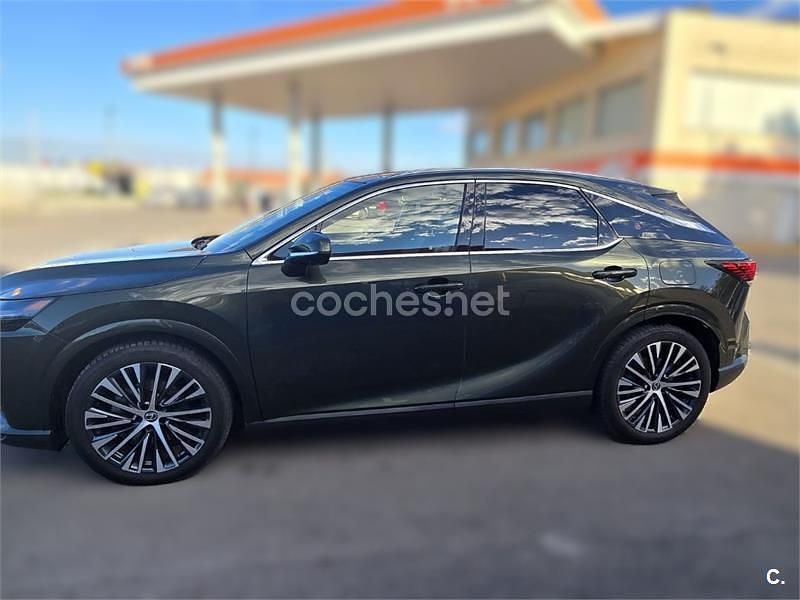 Usado Lexus RX450h Executive Line 306 CV (225 kW) 2023 Verde SUV