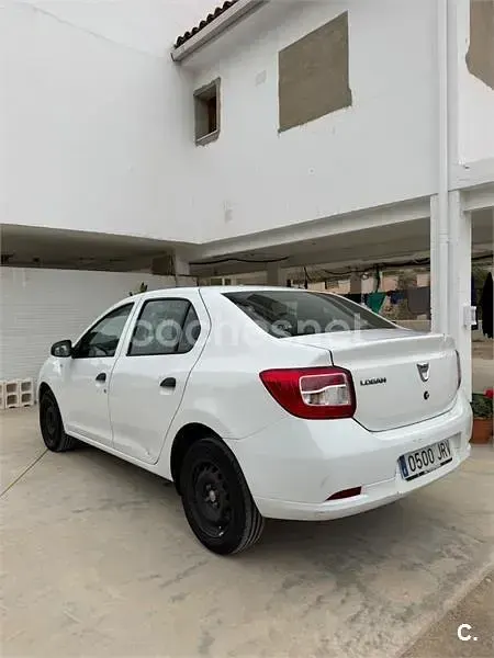 Usado Dacia Logan Ambiance 90 CV (66 kW) 2016 Blanco Berlina