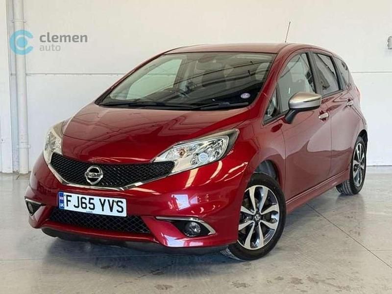 Usado Nissan Note Tekna 99 CV (72 kW) 2016 Rojo Monovolumen