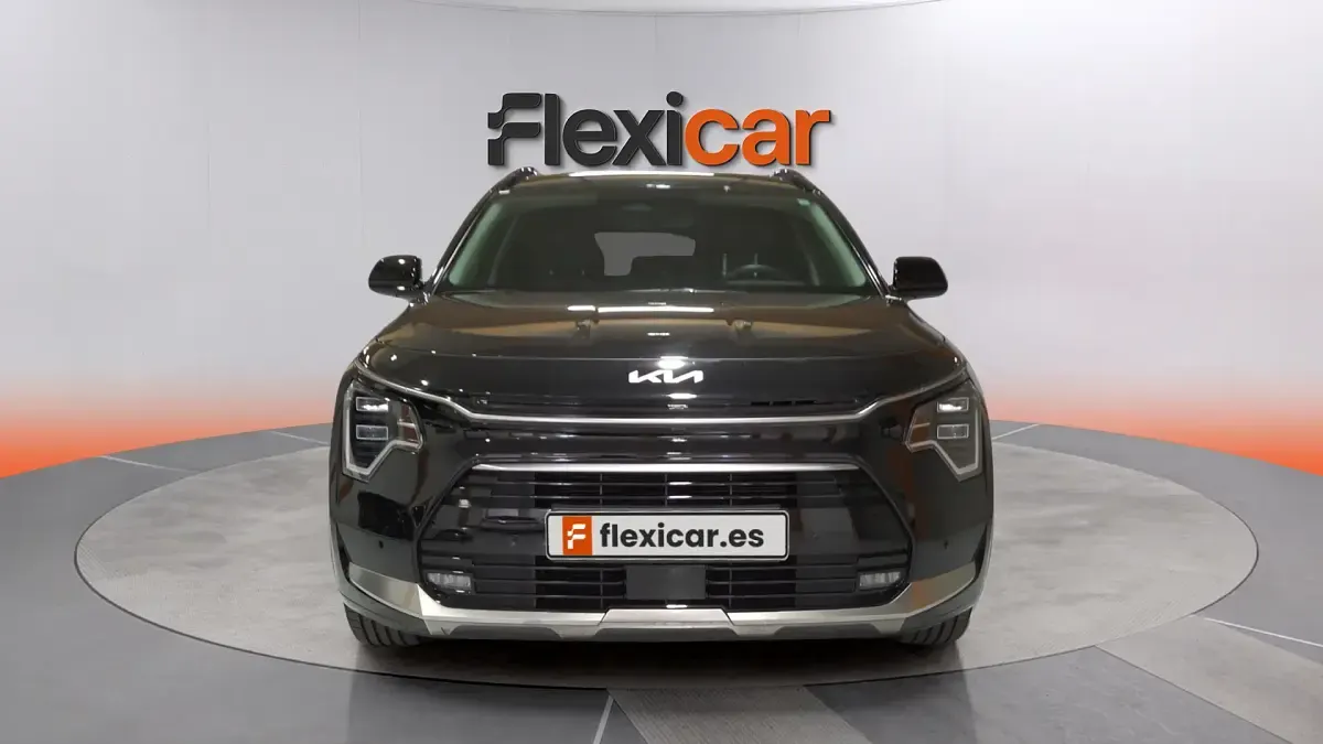 Usado Kia Niro 141 CV (103 kW) 2023 Negro SUV