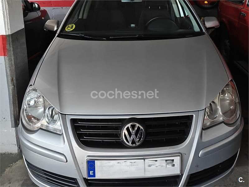 Gris / plata Usado 2006 VW Polo Advance Berlina | 7000 € (Precio justo) - Imagen 1/4