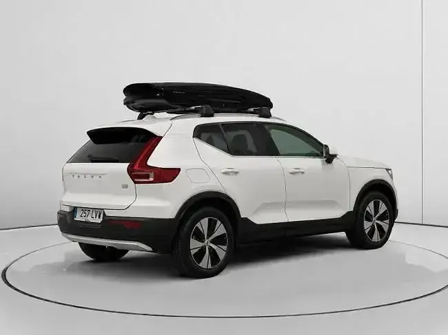 Usado Volvo XC40 Inscription 211 CV (155 kW) 2022 Blanco SUV