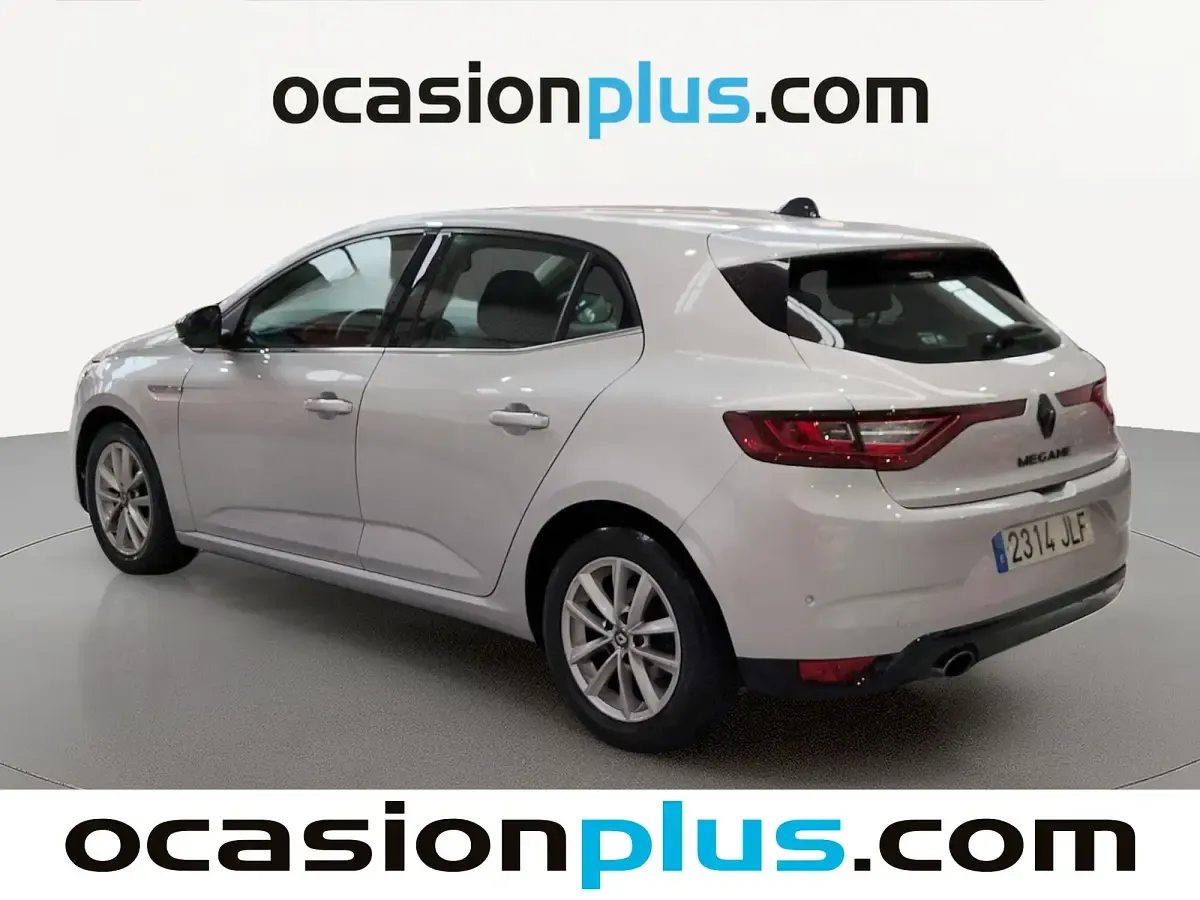 Usado Renault Mégane III Zen 132 CV (97 kW) 2016 Gris plata Utilitario