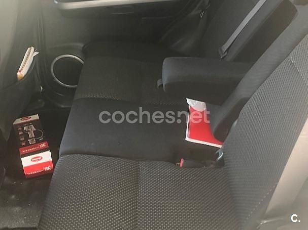 Gris / plata Usado 2008 Suzuki Grand Vitara SUV | 7000 € (Precio justo) - Imagen 1/4