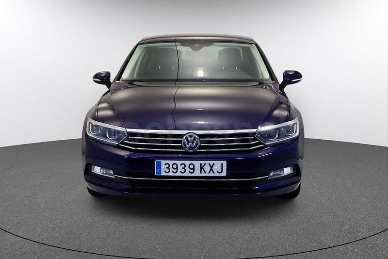 Usado VW Passat Advance 120 CV (88 kW) 2019 Azul Berlina